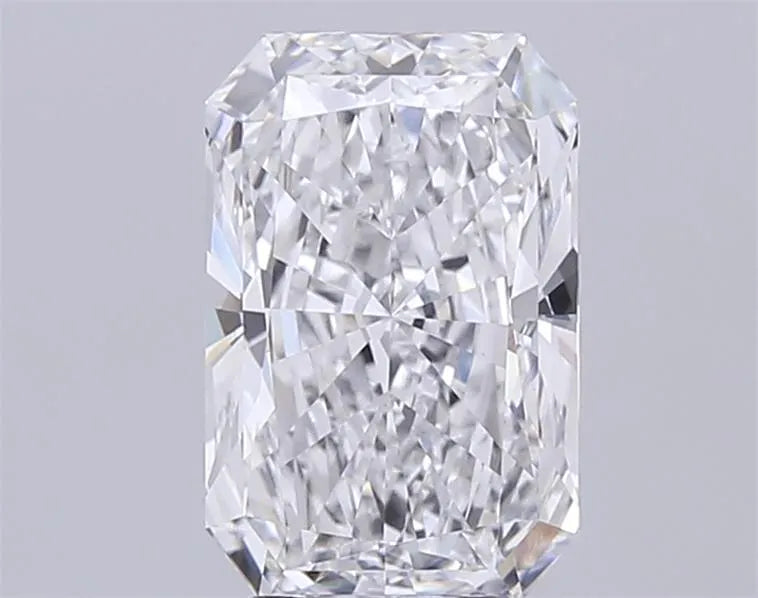 5.09ct Radiant Lab Grown Diamond (Colour D, Clarity VVS2, IGI Certified)