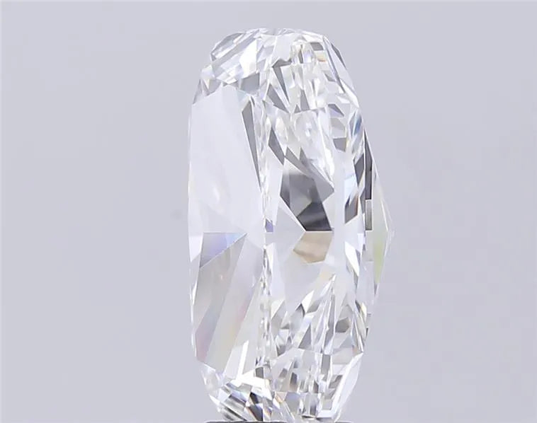 9.23ct Cushion modified Lab Grown Diamond (Colour E, Clarity VVS2, IGI Certified)